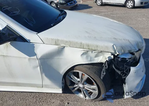 2015 Mercedes-Benz E 350 из США, поврежденный, VIN WDDHF5KB4FB135434